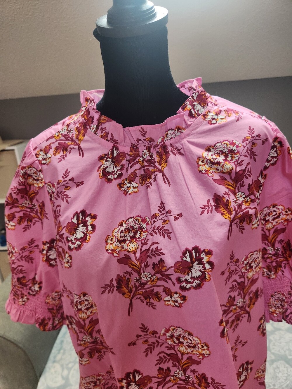 J Crew Pink Floral Ruffled Neck Short Sleeve Top Medium 100% Cotton Like New! - Picture 5 of 11